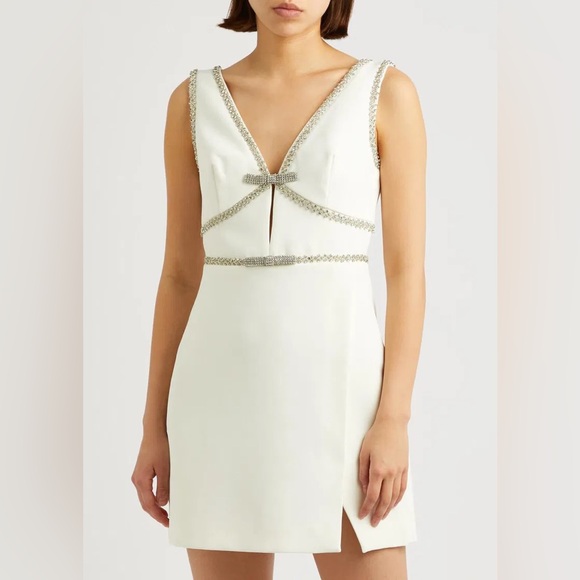 Self-Portrait Dresses & Skirts - Self-Portrait White Midi Dress with Silver Accents